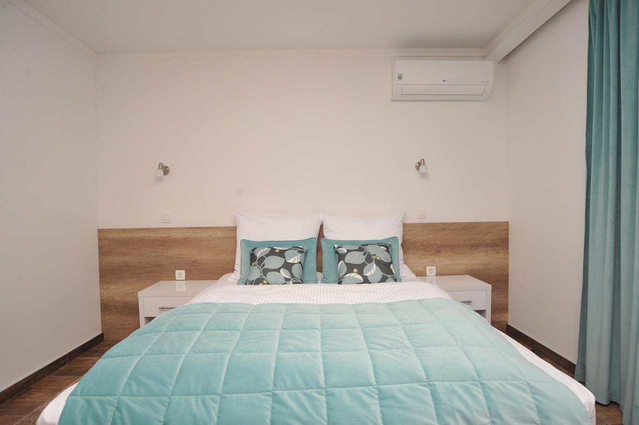 Motel As Hadzici Luaran gambar